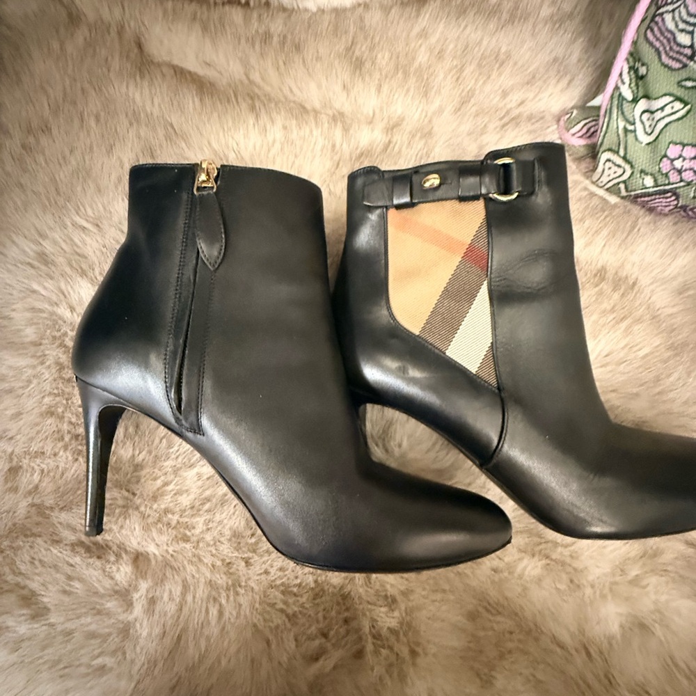 Burberry Black Leather Ankle Boots with Check Detail